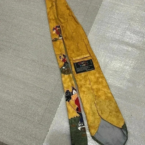 Vintage  90s Looney Tunes Silk Tie - Picture 2 of 4